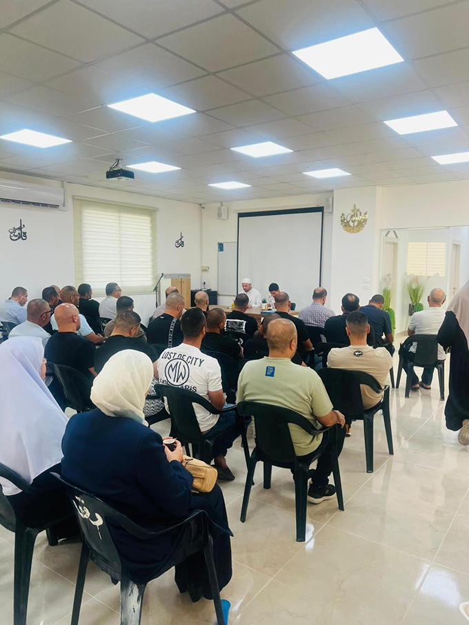 دار القرآن الكريم- جلحولية تنظم إجتماعا لأولياء أمور الطلاب